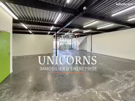 local industriel 423 m²