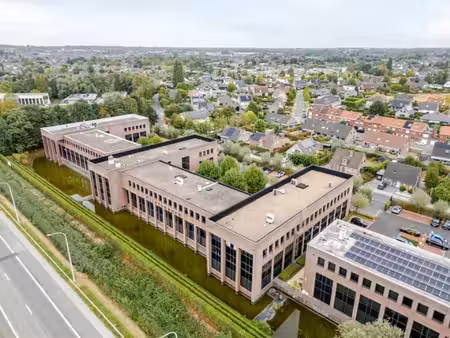 lichtrijke kantoorruimte te roeselare