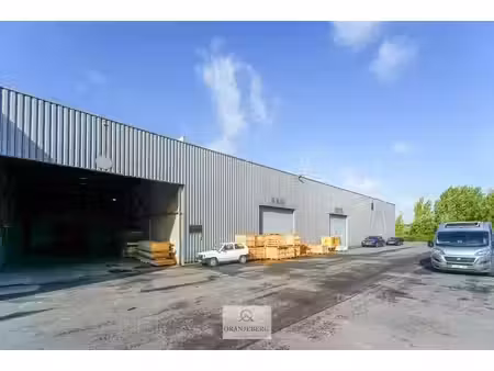 magazijnen (3x 50m²) te huur op industriële site met hoge...