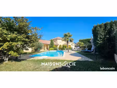 villa 7 pièces 189 m²
