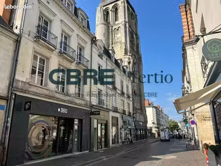 local commercial 80 m² tours