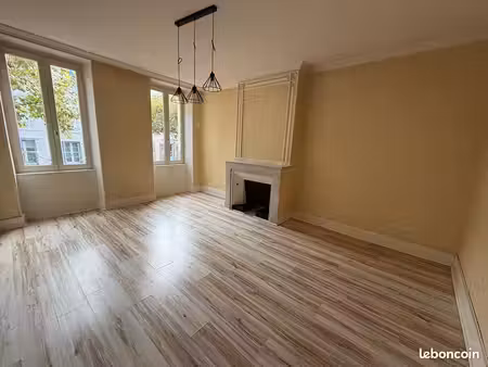 appartement 3 pièces 115 m²