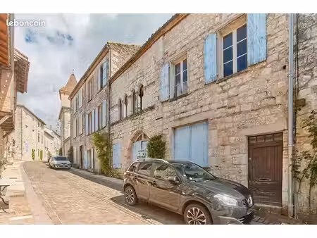maison 13 pièces 398 m²