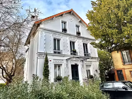 maison 8 pièces 220 m²