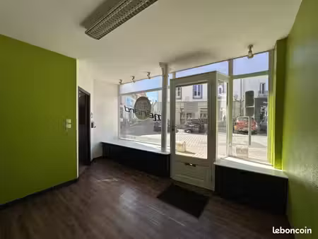 local commercial 45 m²