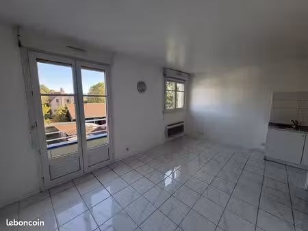 studio 1 pièce 24 m²