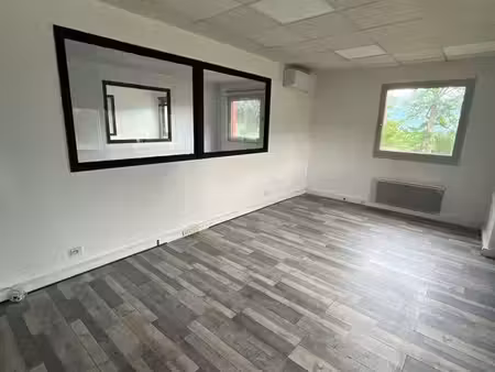 local ou bureau 100 m2 à déterminer