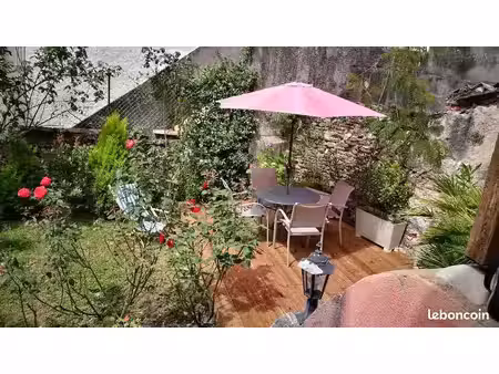 meublé - le jardin de la sorcière et du dragon