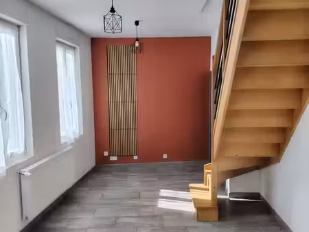 maison 2 chambres avec cour et garage