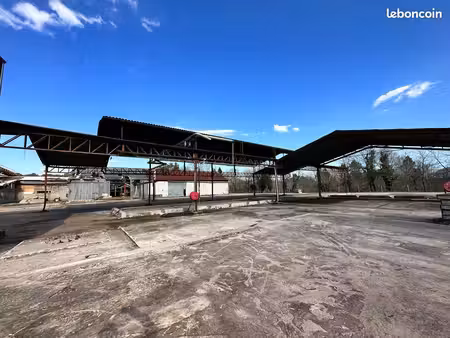 local 2500 m² mont-de-marsan