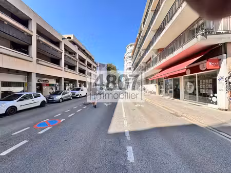 local commercial à vendre