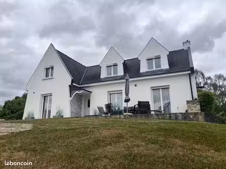 propriété 5 pièces 177 m²