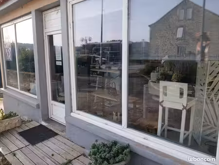 local commercial meublé à louer