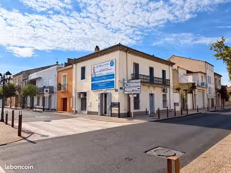 local commercial ou professionnel 67 m² – emplacement stratégique – parking gratuit à prox