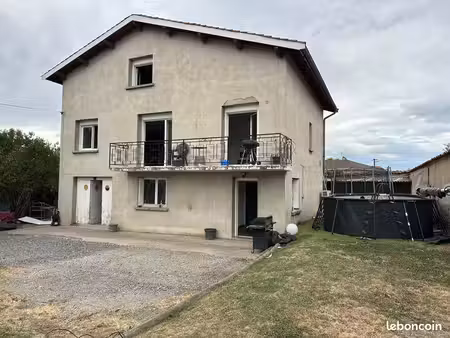 maison t6 avec terrain et garage à chazelles sur lyon
