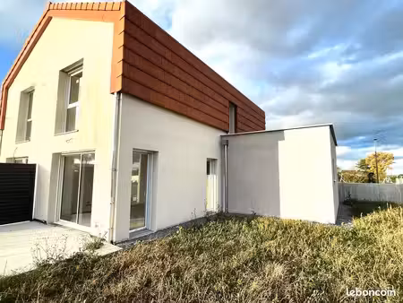 maison 6 pièces 92 m²