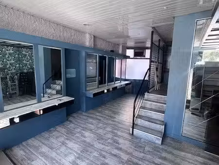 local commercial 50 m²