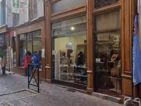 murs commerciaux rue st jacques