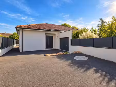 vente maison 5 pièces 131 m² à saint-prim (38370)  480 000 €