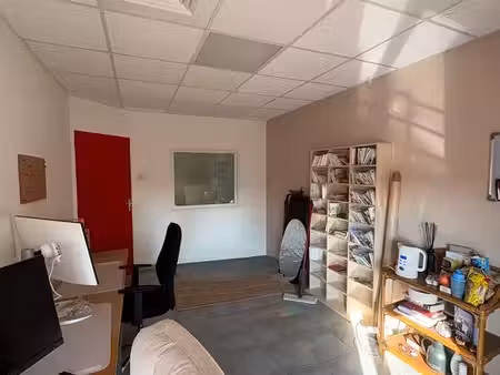 bureau climatisé 14m²