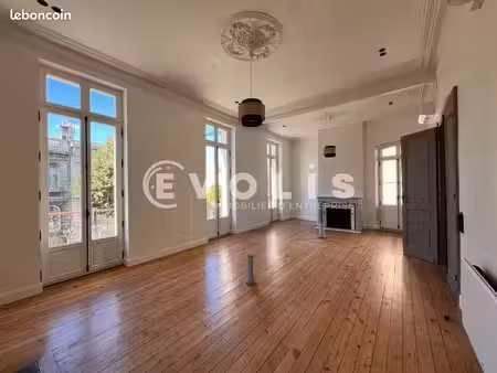 bureaux 86 m²
