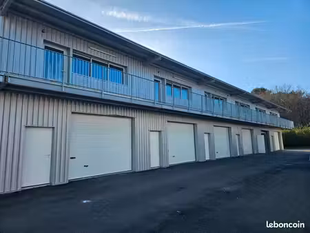 bureau + local de stockage a louer