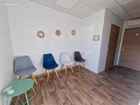 bureau 45 m²