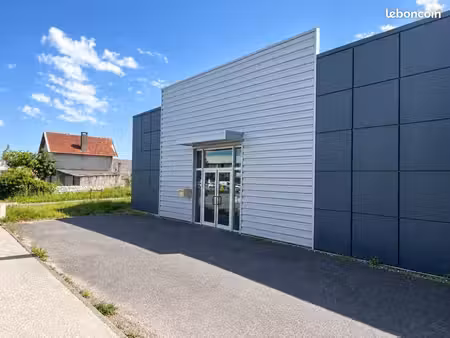 local commercial 200 m²