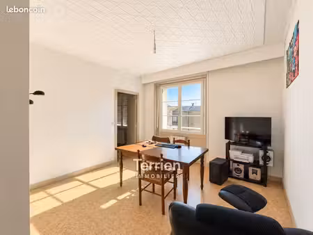 appartement 2 pièces 41 m²