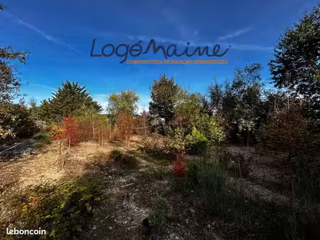 terrain à bâtir de 1050 m² à les garennes sur loire (49)