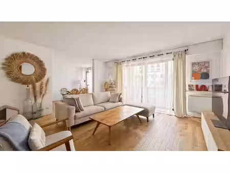 puteaux - quartier volta - appartement familial rénové de 93 m² avec balcon et parking