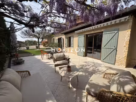 illiat : maison 122 m2 / 3 ch / 581 m2 terrain / garage