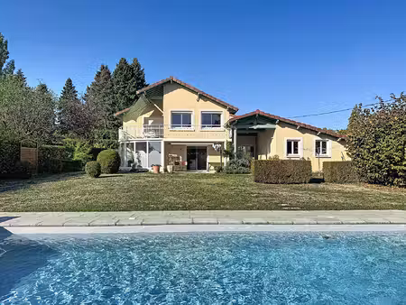 maison meximieux 5 pièces 130 m2  piscine   garage   3 chambres 