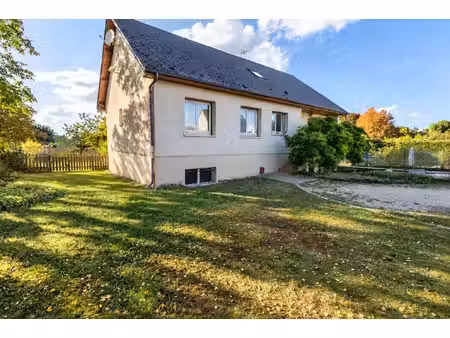 a vendre maison 8 pieces avec 6 chambres et sous sol a vennecy