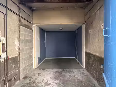 garage fermé  17m²