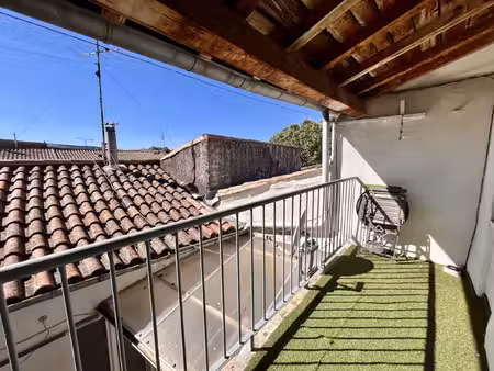 nimes - maison de ville - 3 appartements - 1 local commercial- 1