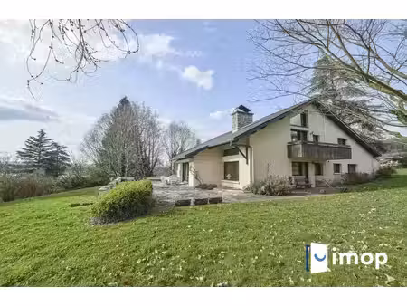 maison d'architecte avec terrain piscinable de 5000 m2