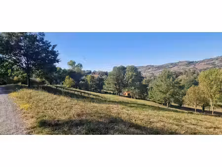 parcelle de terrain à bâtir aux portes de marcillac