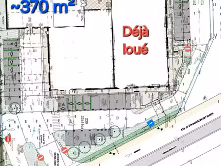 cellule commerciale 370 m² – chaumont – à louer