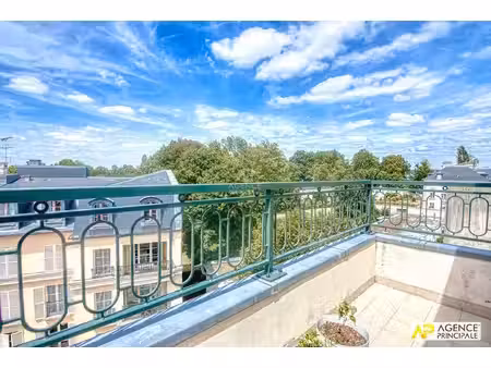 versailles notre-dame pars appartement duplex 6 pièce(s) 150 m² carrez situé au 3ème et de