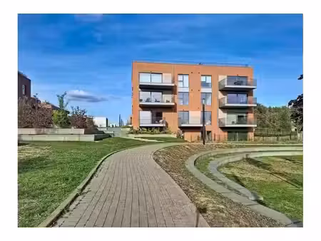 appartement à louer à rue de la flèche 7 louvain-la-neuve (vbe76183)