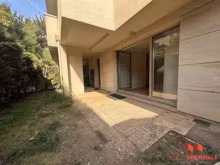 chatou - 2 pieces avec terrasse