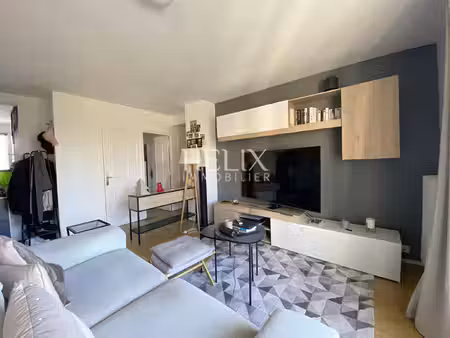 appartement le pecq 4 pièces de 70m² en dernier étage