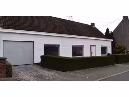 maison à louer à anzegem pour € 825