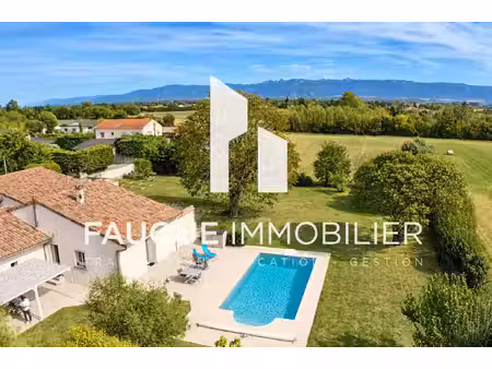 exclusivite. chabeuil  maison de 194m2 hab sur 2210m2 de ter