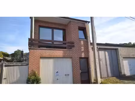 maison à louer à couvin pour € 600 avec 2 chambres à coucher