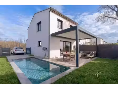 maison 2021 4 pièce(s) 93 m2  garage - 83220 le pradet