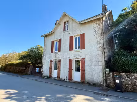 verruyes – maison avec jardin sans vis-à-vis et beau potentiel d’aménagement