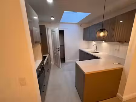 bel appartement à louer dans le centre de waremme