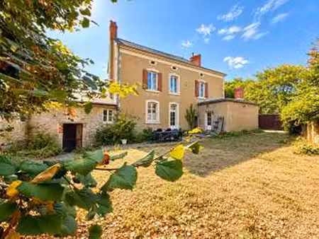vente maison à bellevigne-en-layon (49380) : à vendre / 151m² bellevigne-en-layon